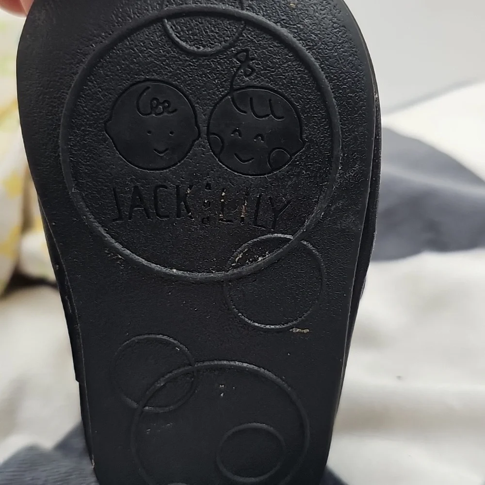I Black Skull Crossbones Kids Shoes Sz 3